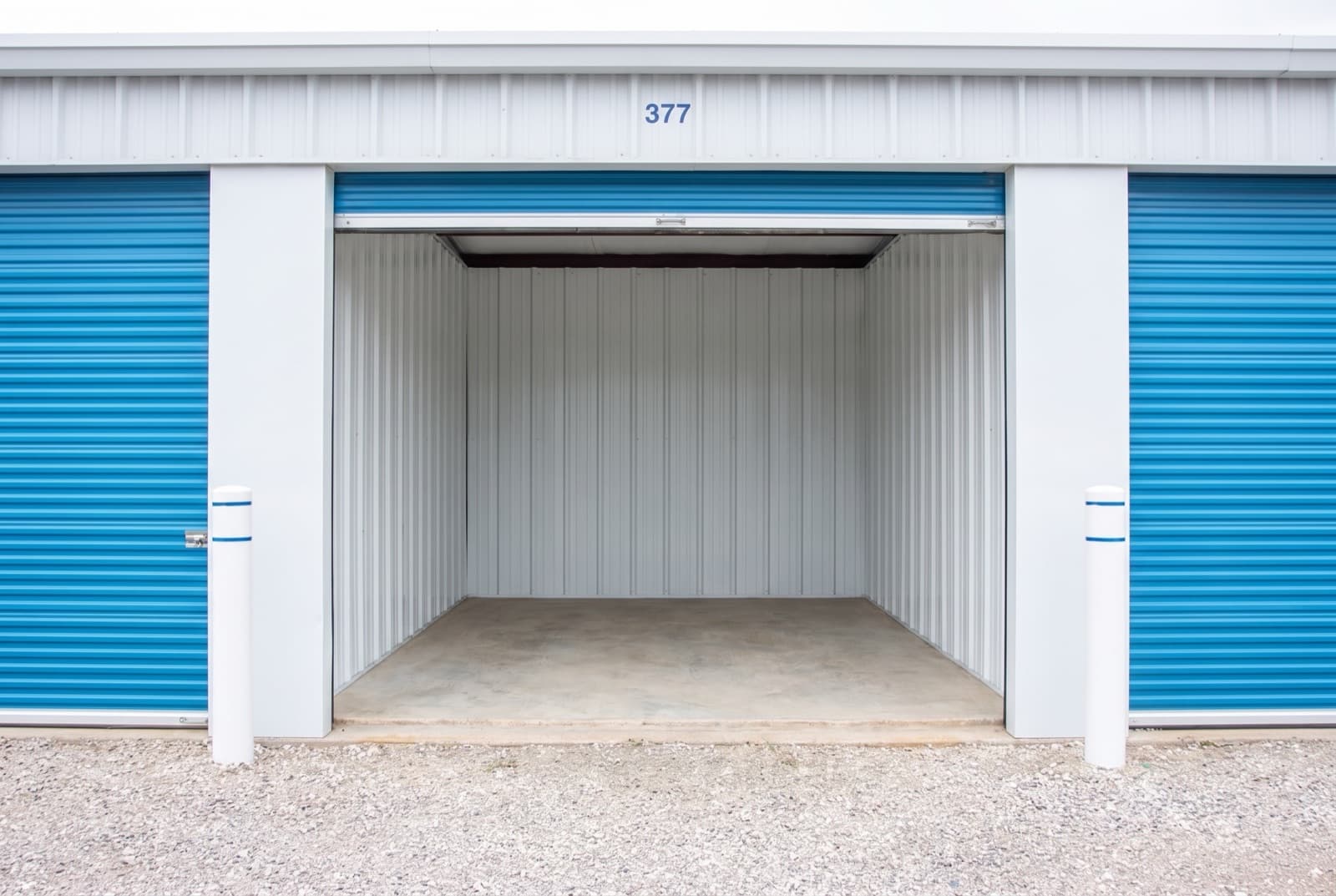 10' × 10' storage unit